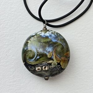 Handmadre Vintage Artistic Glass Pendant Necklace